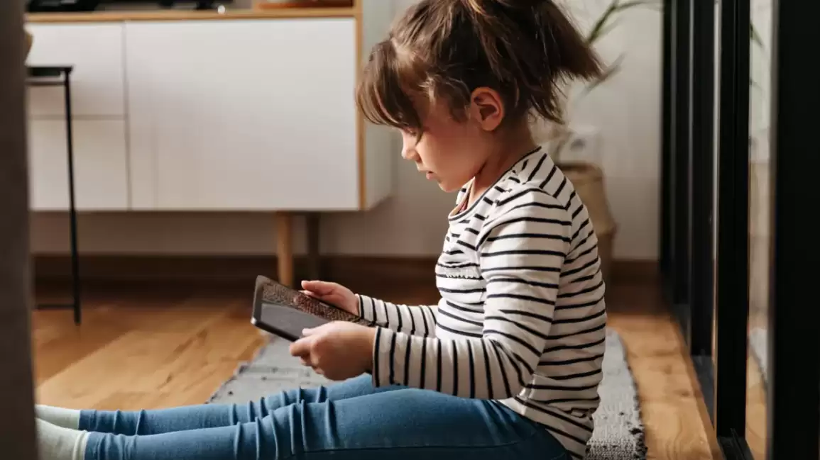 Smartphones: las razones por las cuáles no deberíamos dejárselos a los niños