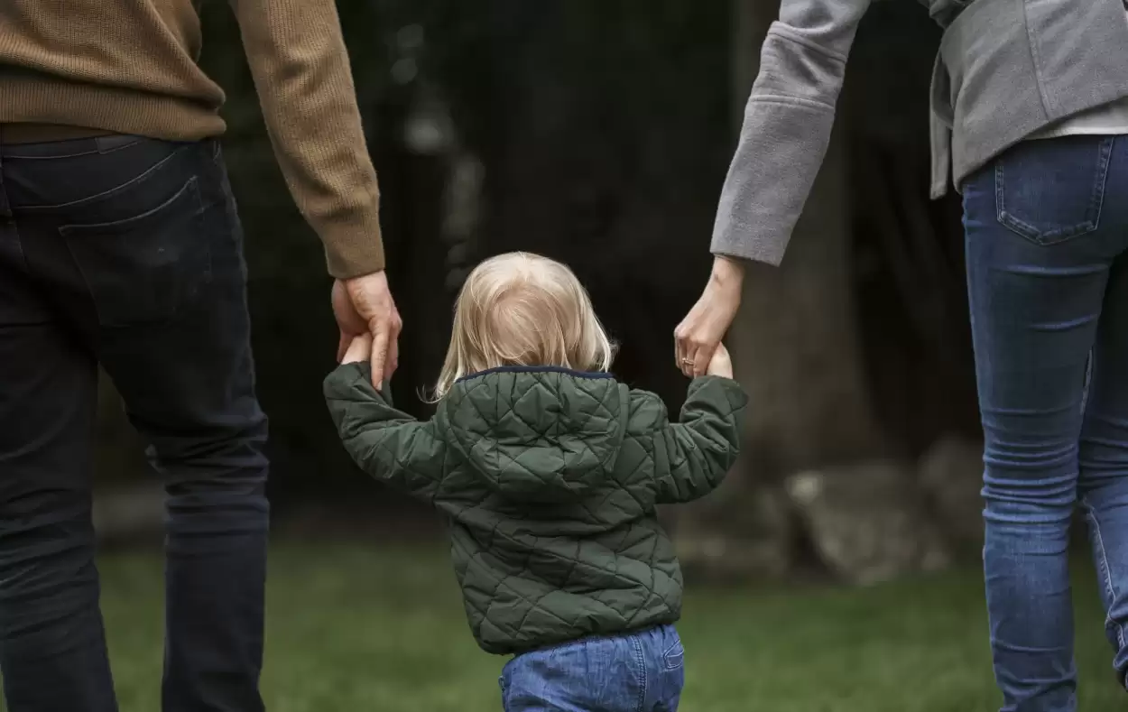 Consejos para padres que ven a sus hijos en una relación tóxica
